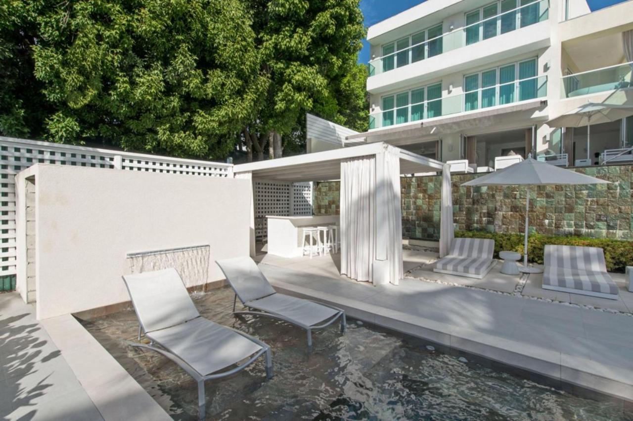 Footprints By Blue Sky Luxury Villa Saint James Bagian luar foto