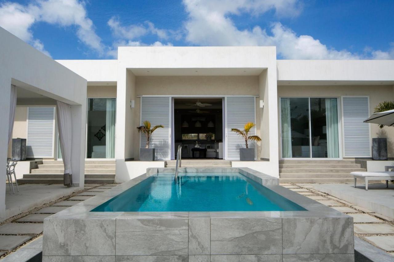 Footprints By Blue Sky Luxury Villa Saint James Bagian luar foto